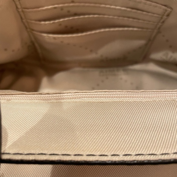 Aimee Kestenberg Crossbody Bag with Snakeskin Look Details - Picture 7 of 9